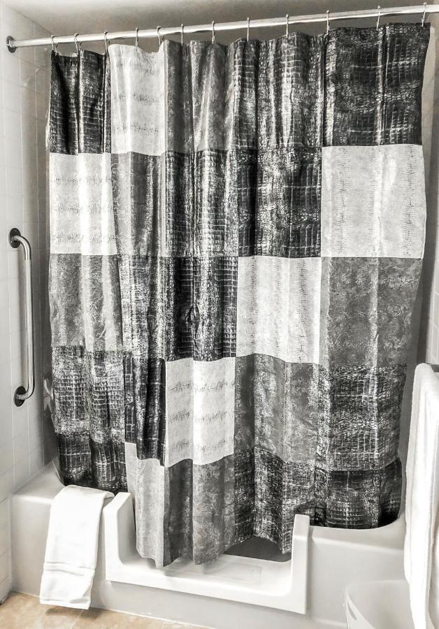 Short Term Rentals At The Park At Trowbridge Senior Community Southfield Kültér fotó