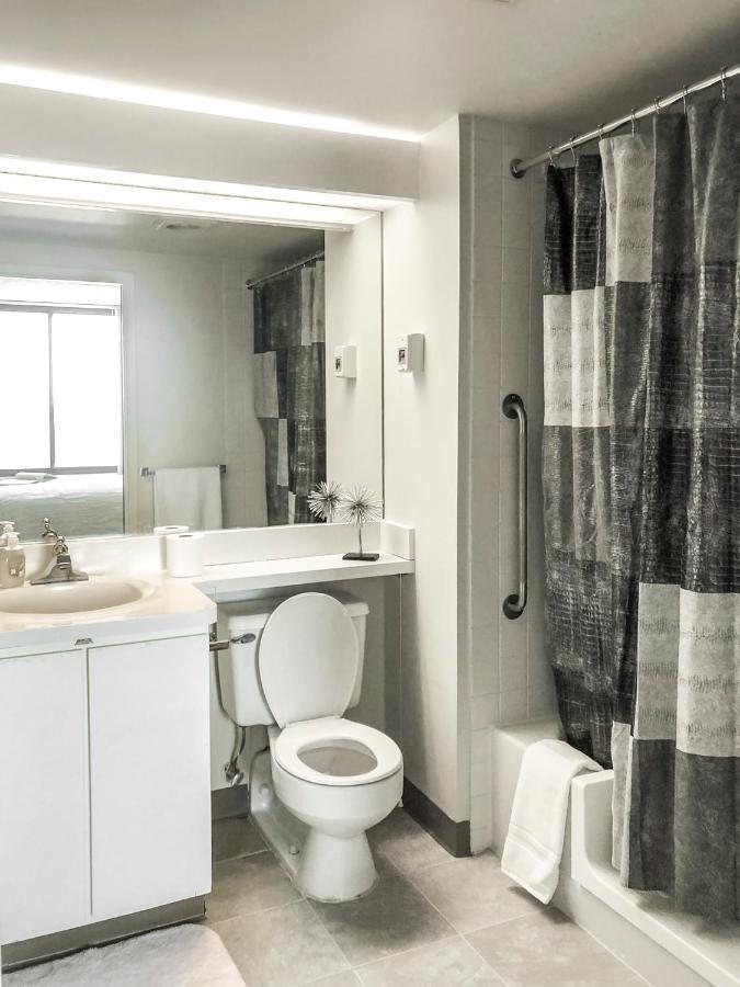 Short Term Rentals At The Park At Trowbridge Senior Community Southfield Kültér fotó