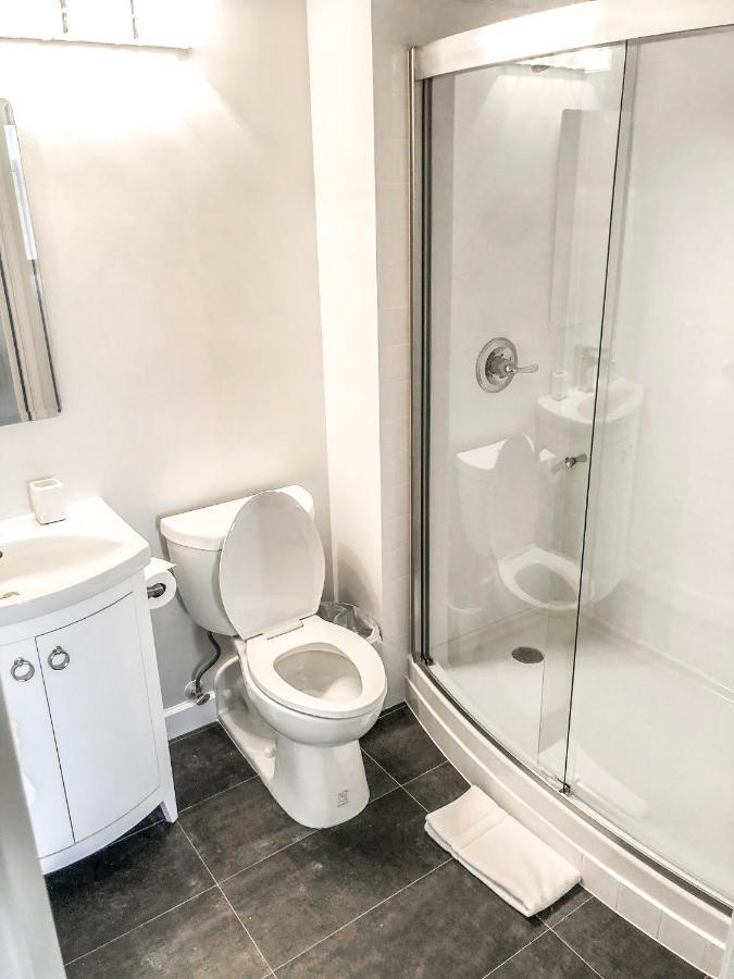 Short Term Rentals At The Park At Trowbridge Senior Community Southfield Kültér fotó