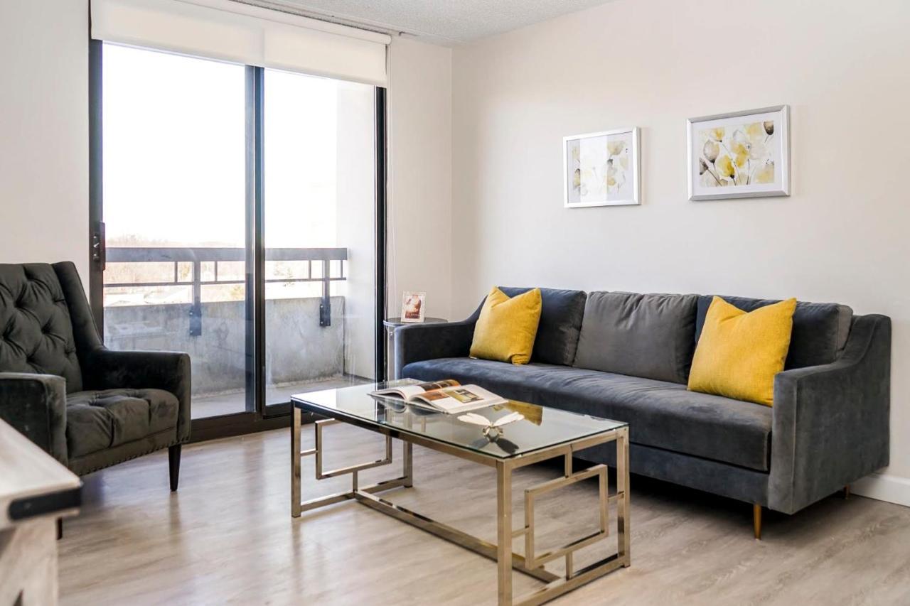 Short Term Rentals At The Park At Trowbridge Senior Community Southfield Kültér fotó