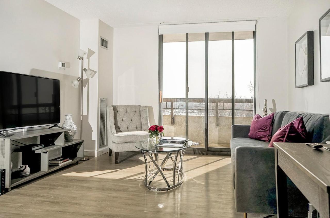 Short Term Rentals At The Park At Trowbridge Senior Community Southfield Kültér fotó